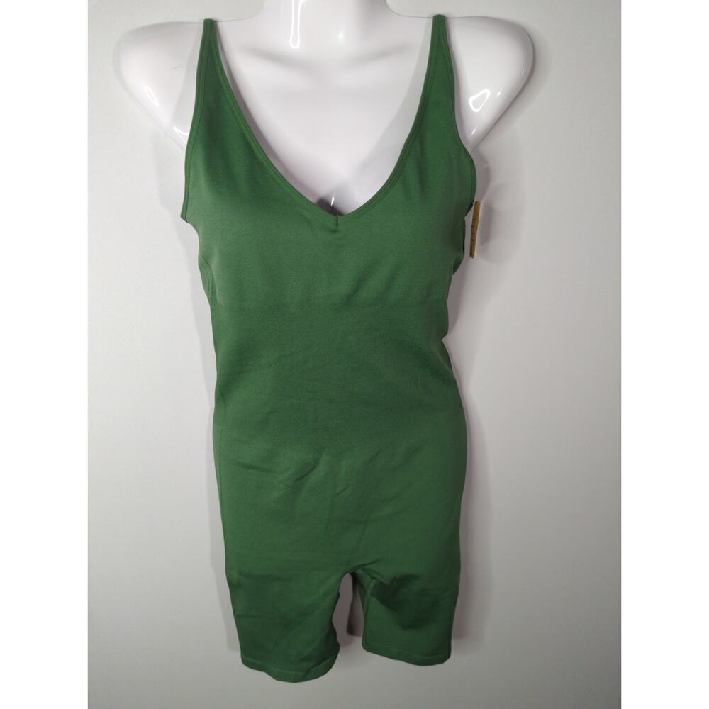 PINK Victoria's Secret Active Green V-Neck Open‎ Back Yoga Romper Size XS NWT